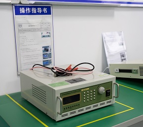 DSC01301(实验室过电流试验机).jpg